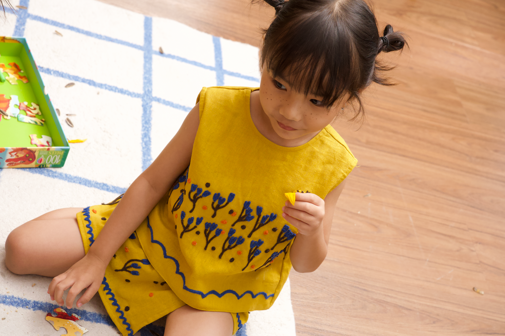 The Tiny Wildflowers Set in Sunflower